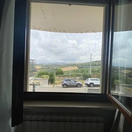 Villa Appartamento Al Piano Terra Con Ingresso Indipendente E Grande Spazio Esterno